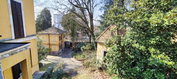 8 bedrooms Villa in Desio, Italy No. 209384 40