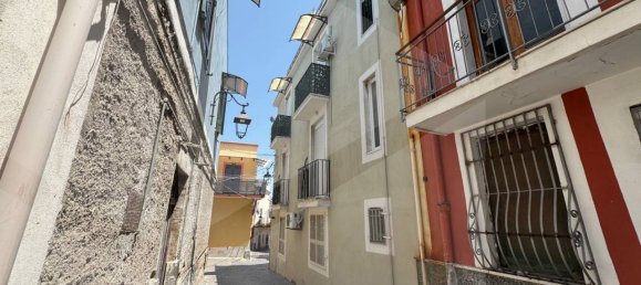 3 rooms Apartment in Sant'Anastasia, Italy No. 315861 14