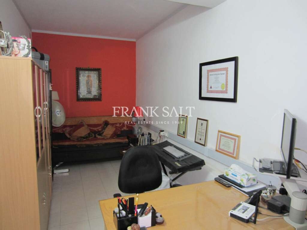 70m² Shop in Marsaskala, Malta No. 13434