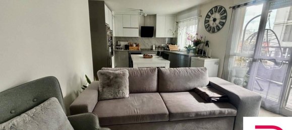 Apartamento de 2 dormitorios en Argenteuil, France No. 165776 3