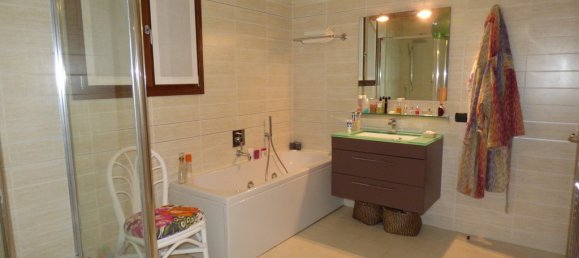 3 bedrooms Apartment in Tremezzina, Italy No. 57711 20