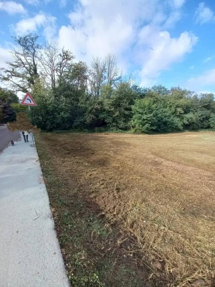 6830m² Land in Legnano, Italy No. 126518