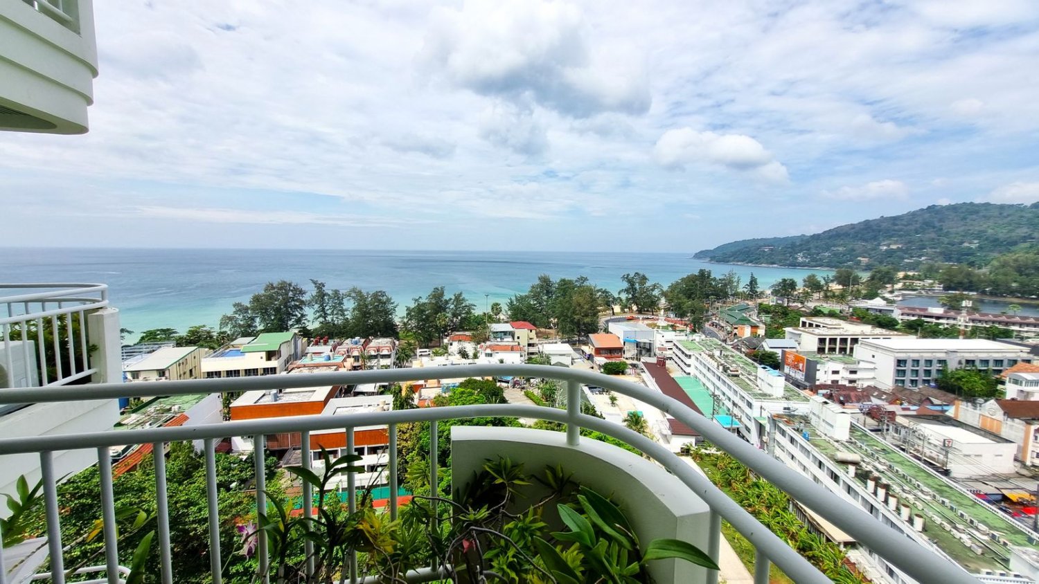 1 bedroom Apartment in Karon, Thailand No. 8208