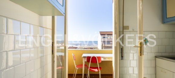 2 bedrooms Apartment in Camaiore, Italy No. 48905 8