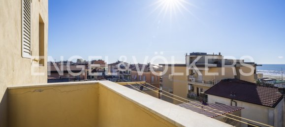 2 bedrooms Apartment in Camaiore, Italy No. 48905 10