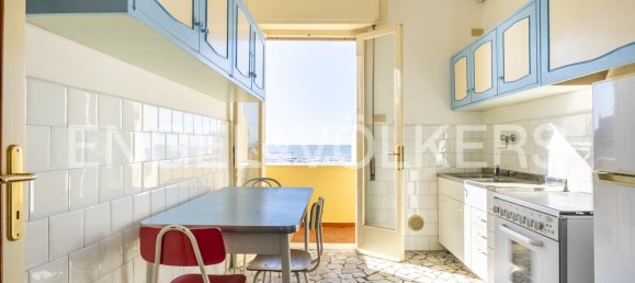 2 bedrooms Apartment in Camaiore, Italy No. 48905 6
