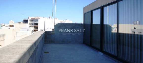 1 chambre Penthouse à Sliema, Malta No. 8708 3