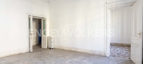 10 rooms Duplex in Naples, Italy No. 105291 17