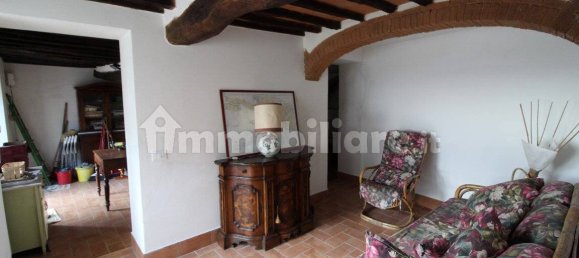 4 غرف نوم فيلا في Terranuova Bracciolini, Italy رقم 172134 2