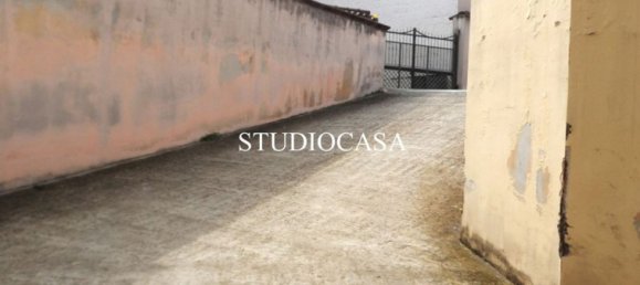 Gewerbliche Immobilie in Portico di Caserta, Italy 350m², Nr. 102318 4