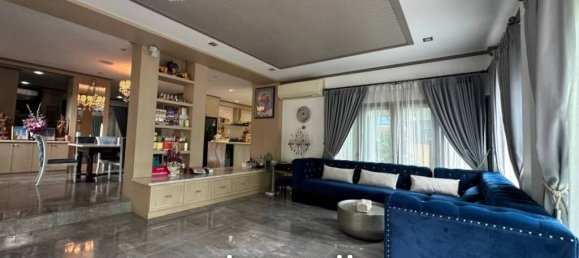 4 bedrooms Villa in Pattaya, Thailand No. 16848 4