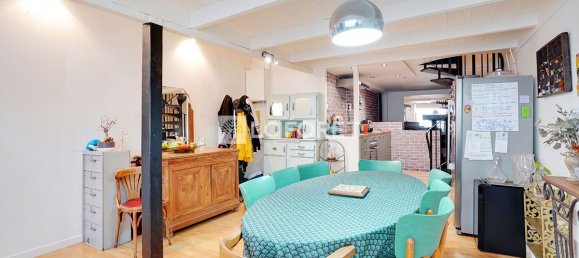 4 bedrooms Apartment in Paris, France No. 167311 4