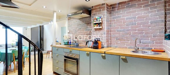 4 bedrooms Apartment in Paris, France No. 167311 2