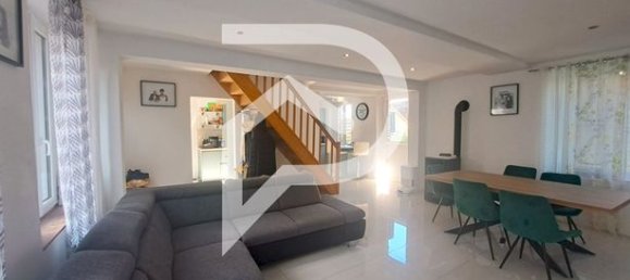 4 bedrooms House in Meru, France No. 307674 2