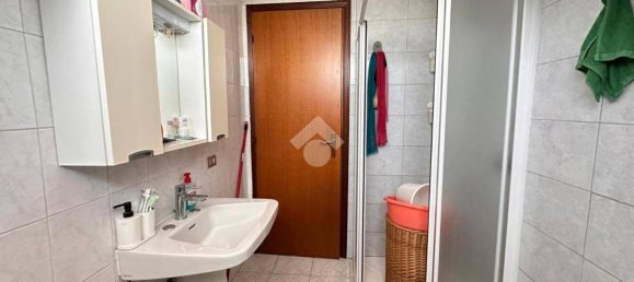 Apartamento T2 em Mozzo, Italy N.º 374664 17