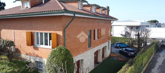 Apartamento T2 em Mozzo, Italy N.º 374664 20