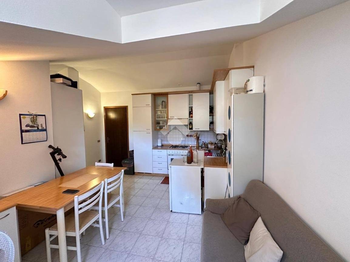 Apartamento T2 em Mozzo, Italy N.º 374664