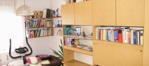 Moradia em banda de 8 divisões em Wartburgkreis, Germany N.º 46382 9