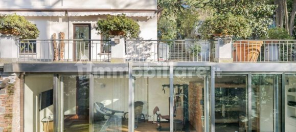 6 bedrooms Villa in Turin, Italy No. 135871 14