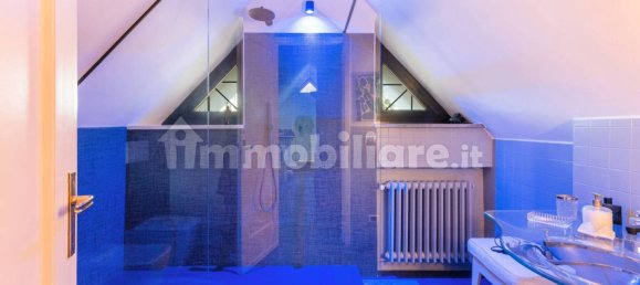 6 bedrooms Villa in Turin, Italy No. 135871 2