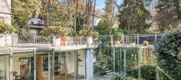 6 bedrooms Villa in Turin, Italy No. 135871 6