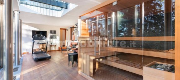 6 bedrooms Villa in Turin, Italy No. 135871 24