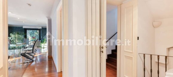 6 bedrooms Villa in Turin, Italy No. 135871 23