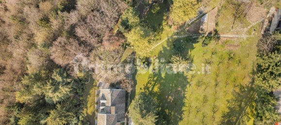 6 bedrooms Villa in Turin, Italy No. 135871 10