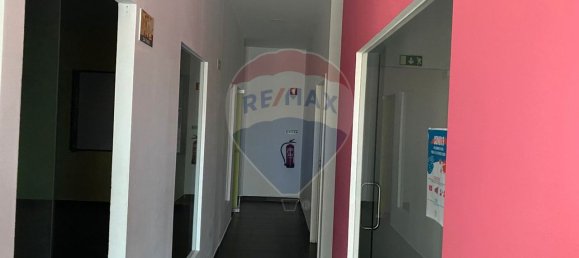 99m² Commercial property in Sines, Portugal No. 64332 11