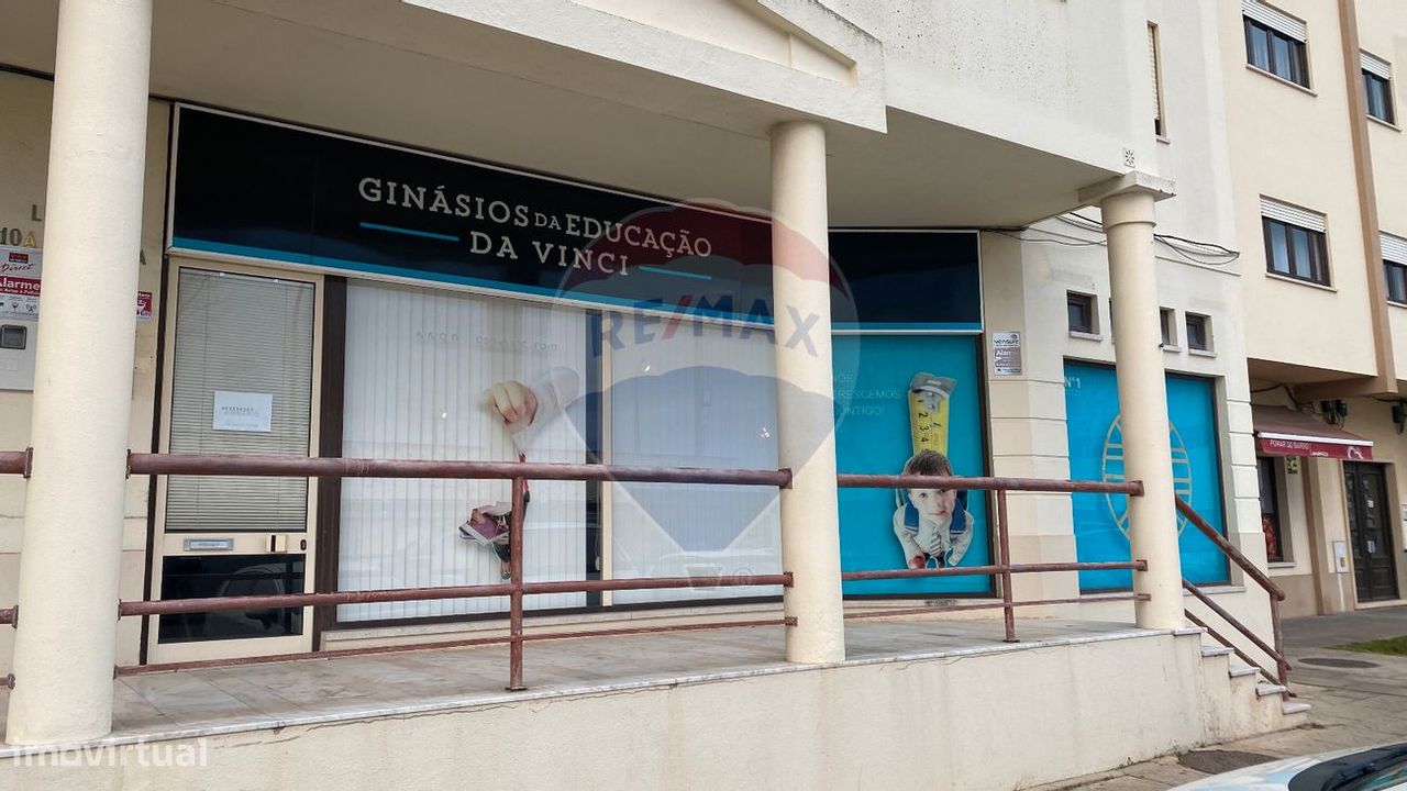 99m² Commercial property in Sines, Portugal No. 64332