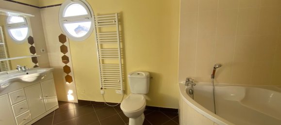 3 Schlafzimmer Stadthaus in Floirac, France, Nr. 103621 2