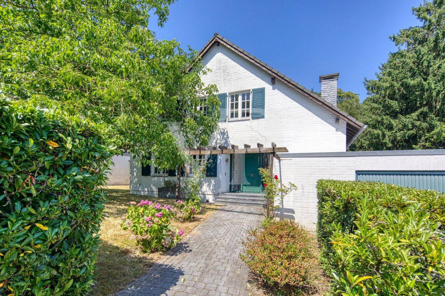 Casa de 5 dormitorios en Aachen, Germany No. 341193