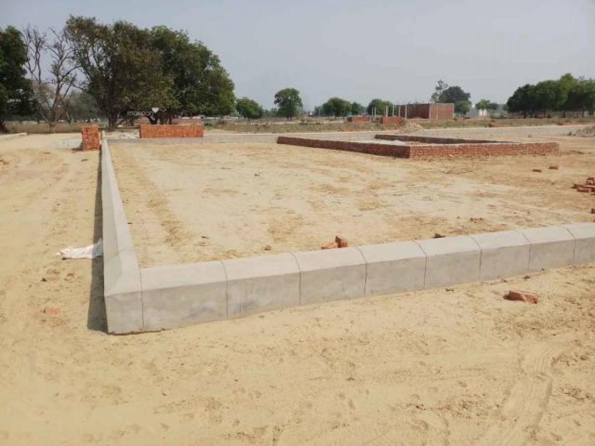  قطعة أرض في Lucknow, India رقم 33019