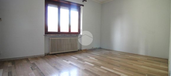 3 rooms Apartment in Brandizzo, Italy No. 130522 15