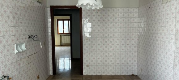 Apartamento de 3 divisões em Taranto, Italy N.º 33804 26