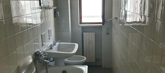 Apartamento de 3 divisões em Taranto, Italy N.º 33804 29