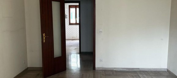 Apartamento de 3 divisões em Taranto, Italy N.º 33804 15