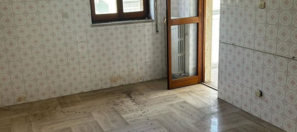 Apartamento de 3 divisões em Taranto, Italy N.º 33804 24