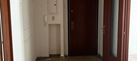 Apartamento de 3 divisões em Taranto, Italy N.º 33804 7