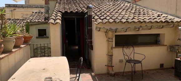 3 bedrooms House in Noto, Italy No. 68931 18