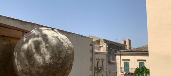 3 bedrooms House in Noto, Italy No. 68931 23