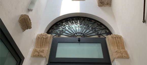 3 bedrooms House in Noto, Italy No. 68931 3