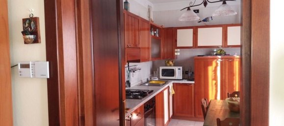 Дом с 3 комнатами в Серрамаццони, Италия № 136232 2