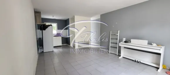 2 bedrooms House in Ambares-et-Lagrave, France No. 352731 5