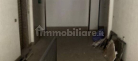 5-salle Propriété commerciale à Busto Arsizio, Italy No. 296797 5