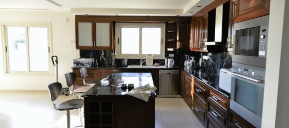 8 bedrooms Villa in Pegeia, Cyprus No. 23013 5