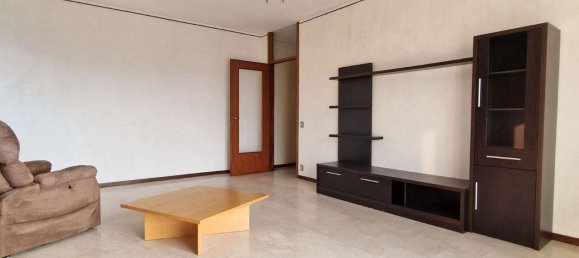 5 rooms Apartment in San Maurizio d'Opaglio, Italy No. 86334 3