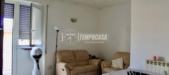 Apartamento de 3 dormitorios en Cinisello Balsamo, Italy No. 370139 2