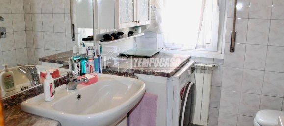 Apartamento de 3 dormitorios en Cinisello Balsamo, Italy No. 370139 19