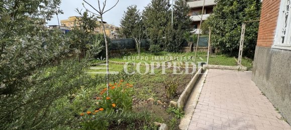 3 rooms Apartment in Rome, Italy No. 101447 9